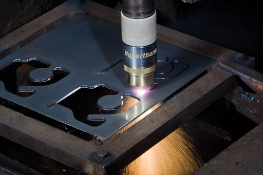 Máy Plasma CNC lớn nên có khả năng cắt được các kim loại đồng thau có độ dày lên đến 40 mm